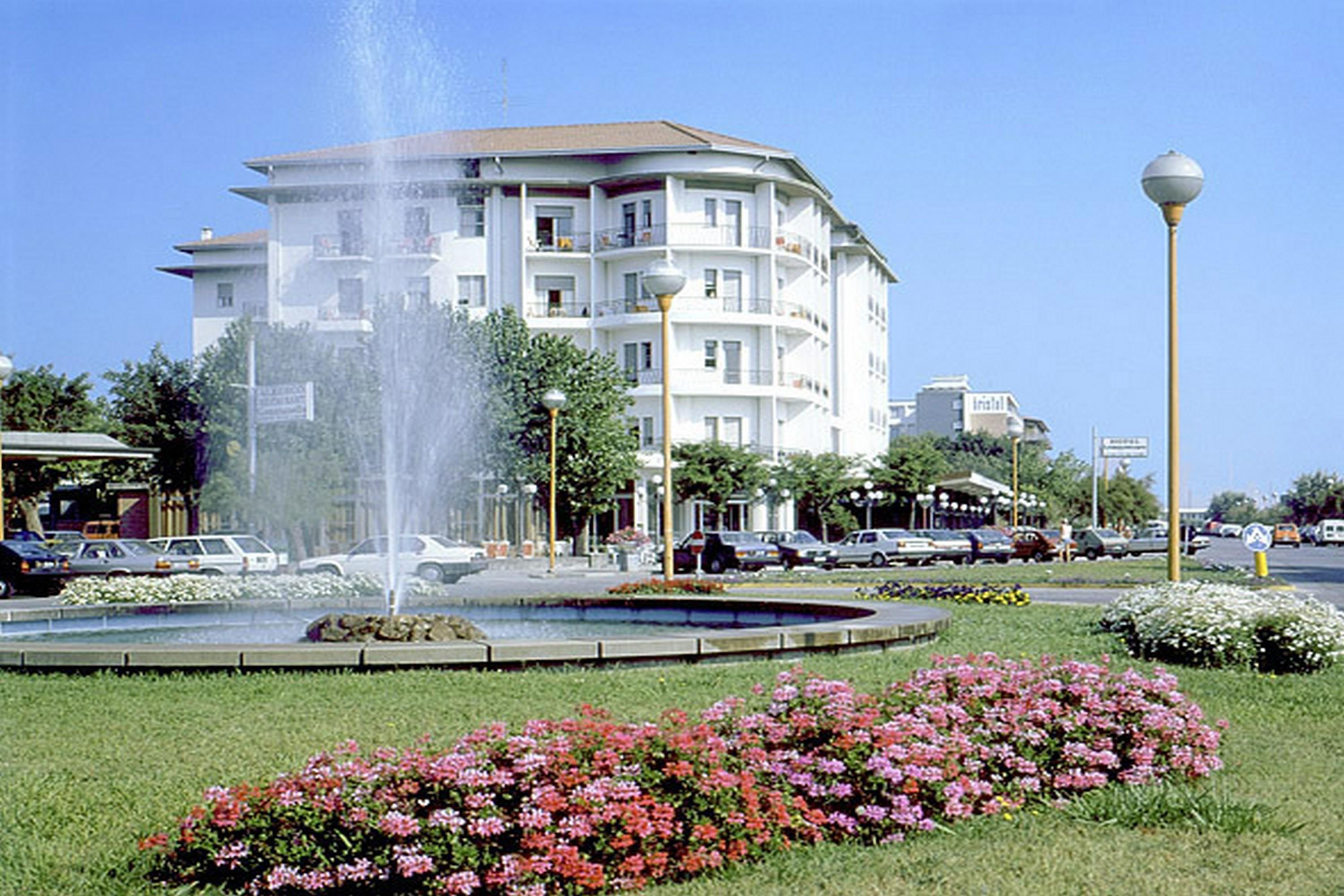 Hotel Lungomare Cervia Dış mekan fotoğraf