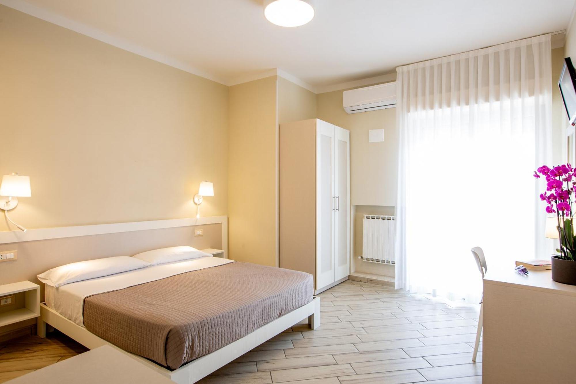 Hotel Lungomare Cervia Dış mekan fotoğraf