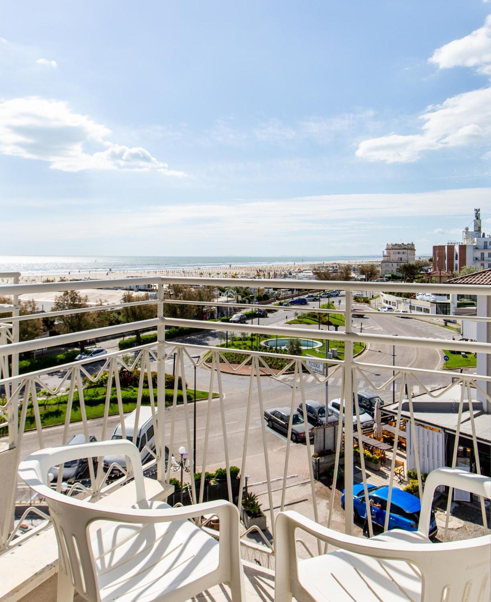 Hotel Lungomare Cervia Dış mekan fotoğraf